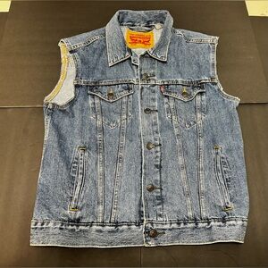 Levi’s Sleeveless Denim Vest – Size Small
